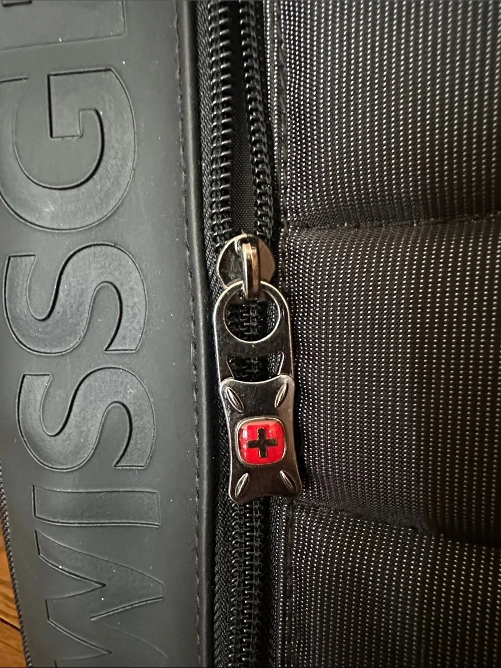 SwissGear Black Padded Laptop Messenger Bag